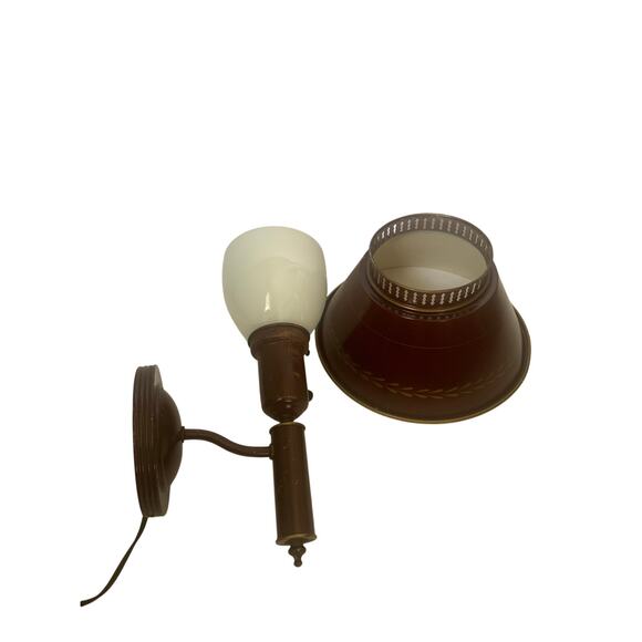 Vintage Toleware Torch Wall Light Red Gold Colonial Style French MCM 50s 60s - Picture 5 of 10